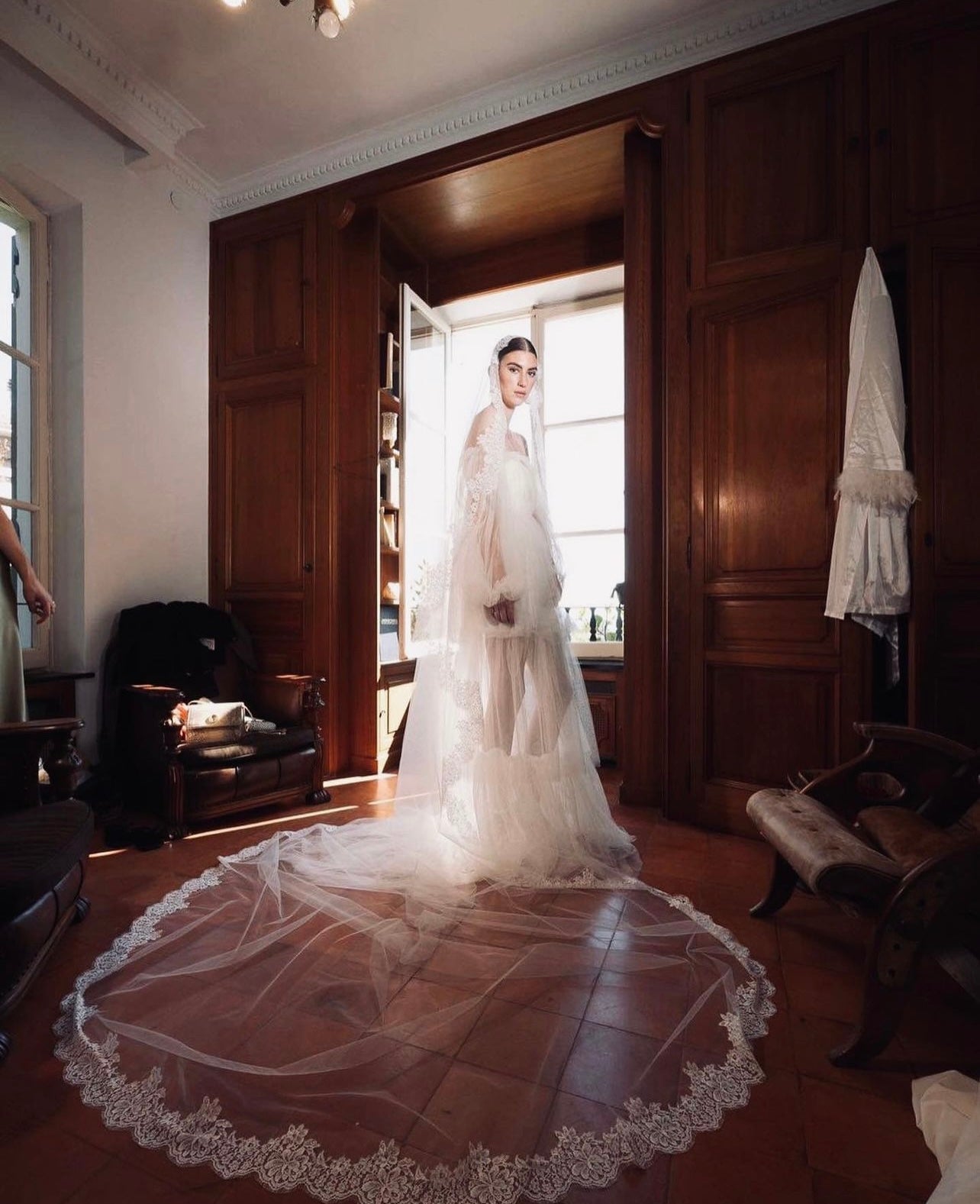 The Viktorya wedding dress